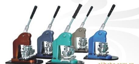 泰利普全新推出胸章機(jī)、個(gè)性工藝禮品胸章、鵬潤(rùn)新款胸章機(jī)