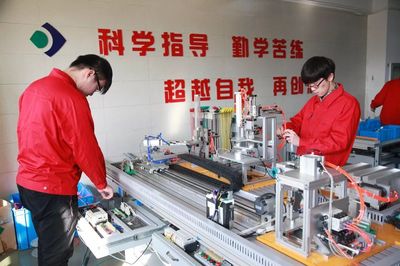 【今日頭條】厲害了!6個(gè)項(xiàng)目11名學(xué)生入圍2018國(guó)賽集訓(xùn)隊(duì)!一起向著這些優(yōu)秀的項(xiàng)目出發(fā)~~